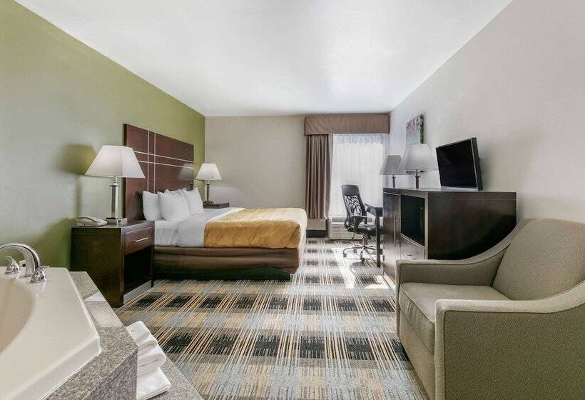 فندق على الطريق Quality Inn