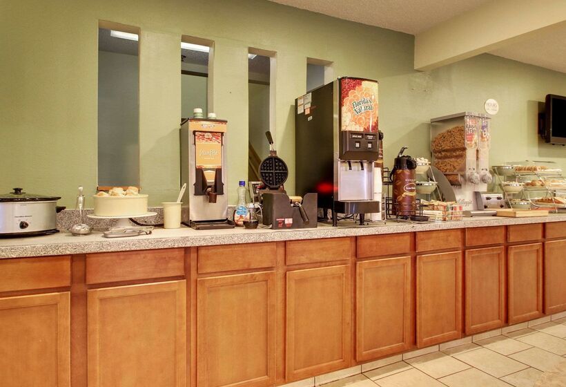 汽车旅馆 Quality Inn Indianola