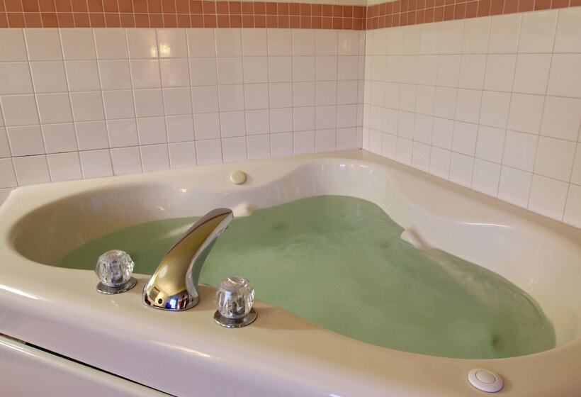 汽车旅馆 Quality Inn Indianola