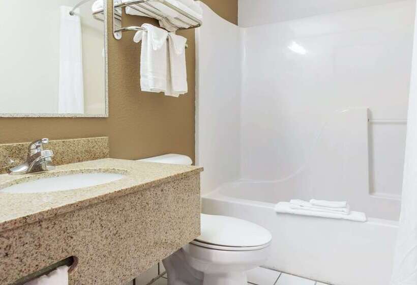 فندق على الطريق Quality Inn Noblesvilleindianapolis