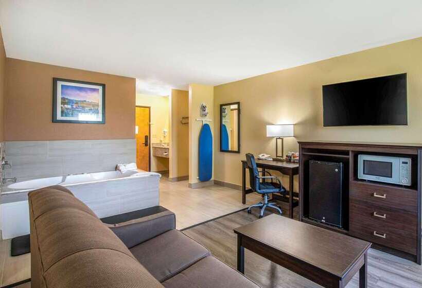 汽车旅馆  Quality Inn & Suites Brandenburg   Fort Knox