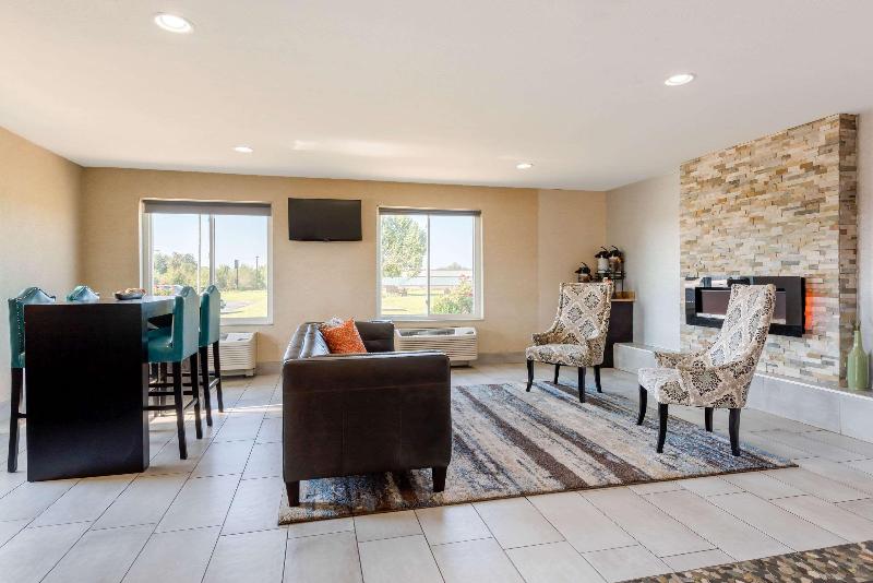 汽车旅馆  Quality Inn & Suites Brandenburg   Fort Knox