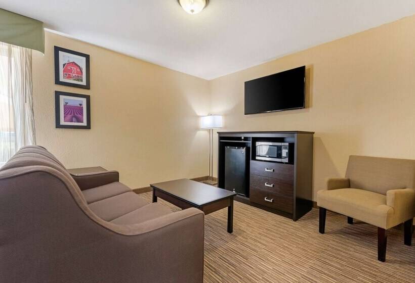 汽车旅馆  Quality Inn & Suites Brandenburg   Fort Knox