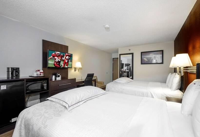 Мотель Red Roof Inn Plus+ & Suites Malone