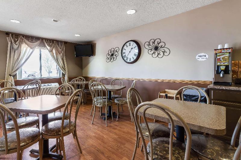 فندق على الطريق Rodeway Inn