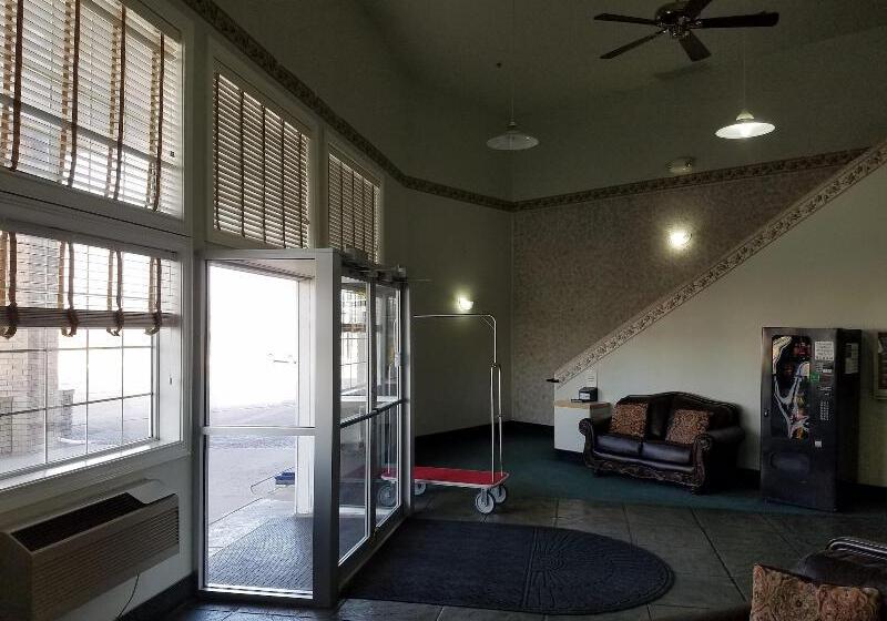 فندق على الطريق Simple Rewards Inn