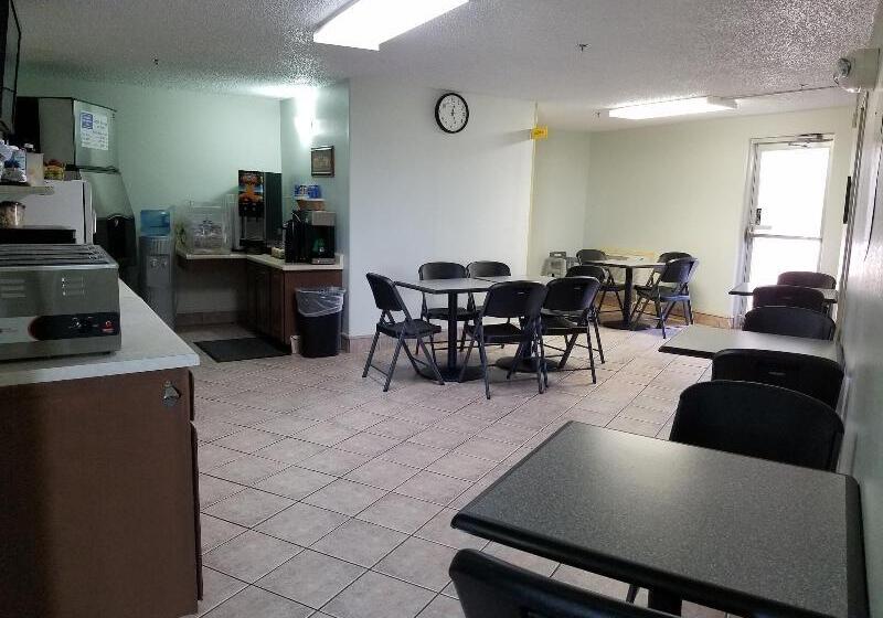 فندق على الطريق Simple Rewards Inn