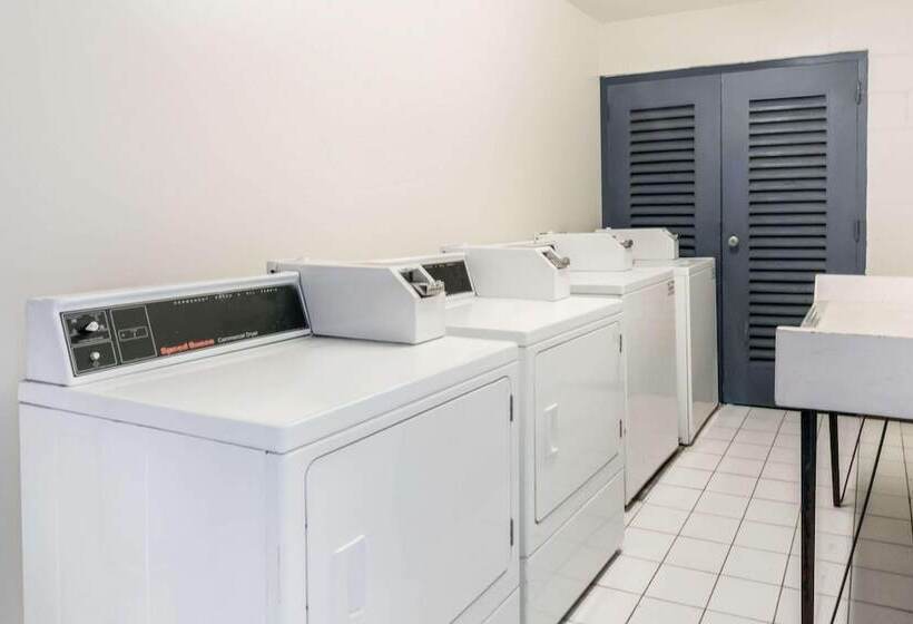 モーテル Studio 6 Lake Jackson, Tx