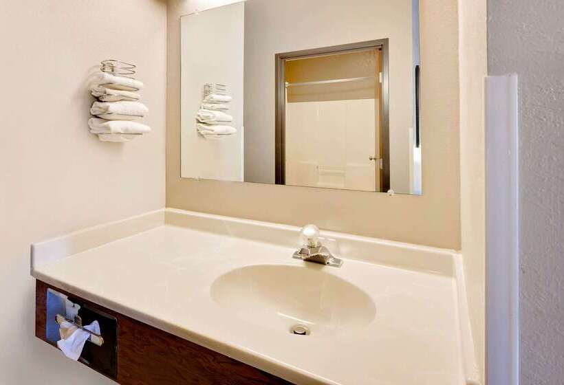 모텔 Super 8 By Wyndham Akron S/green/uniontown Oh