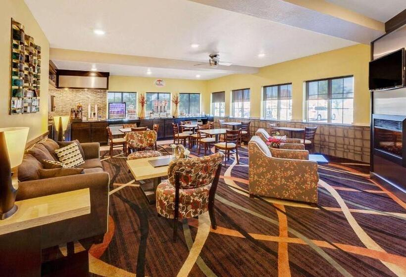 Мотель Super 8 By Wyndham Akron S/green/uniontown Oh