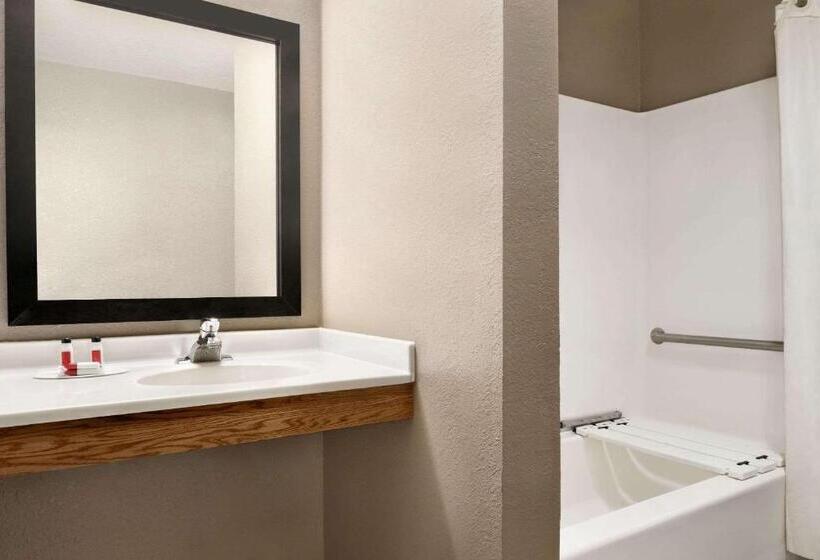 모텔 Super 8 By Wyndham Akron S/green/uniontown Oh