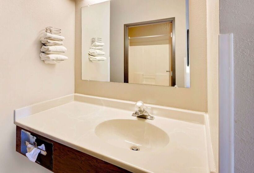 Мотель Super 8 By Wyndham Akron S/green/uniontown Oh