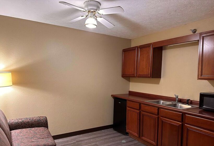 מוטל Super 8 By Wyndham Bellefontaine