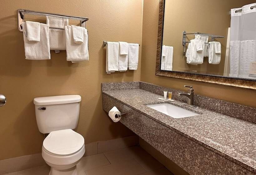 מוטל Super 8 By Wyndham Bellefontaine