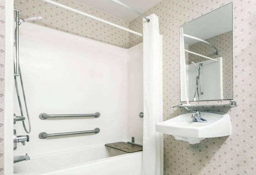 מוטל Super 8 By Wyndham Bellefontaine