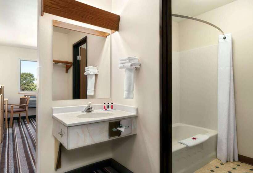فندق على الطريق Super 8 By Wyndham Big Timber
