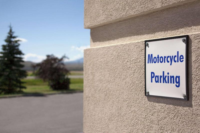 汽车旅馆  Super 8 By Wyndham Big Timber