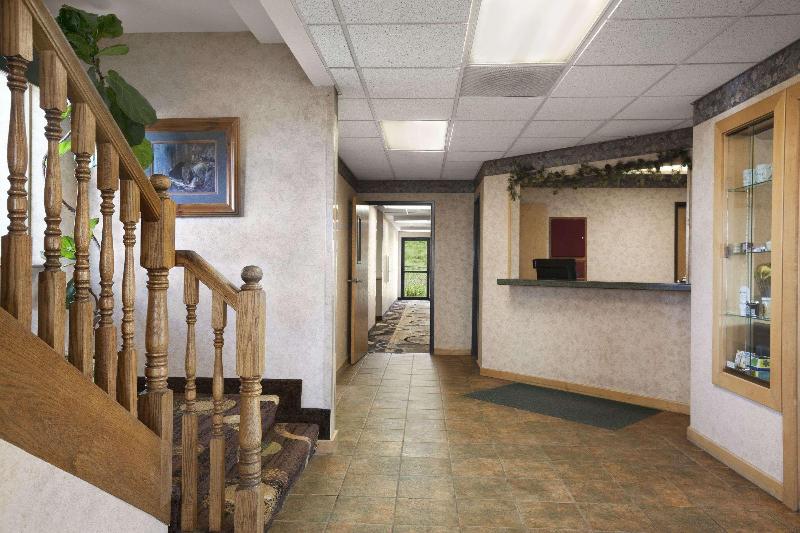 汽车旅馆  Super 8 By Wyndham Big Timber