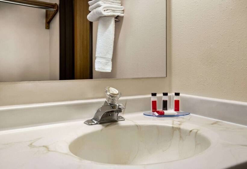 فندق على الطريق Super 8 By Wyndham Big Timber