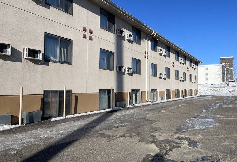 מוטל Super 8 By Wyndham Bismarck