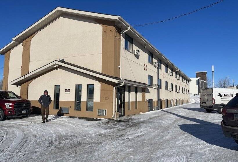 מוטל Super 8 By Wyndham Bismarck