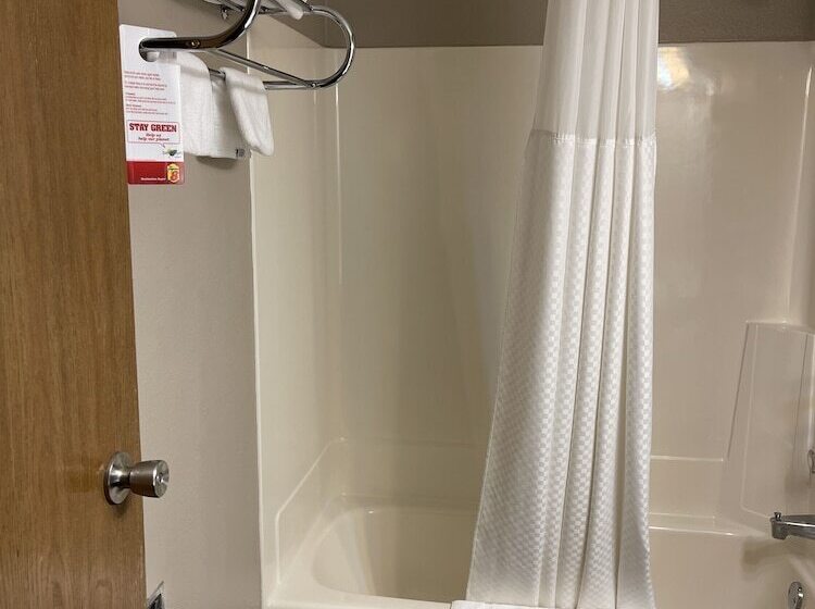 מוטל Super 8 By Wyndham Bismarck