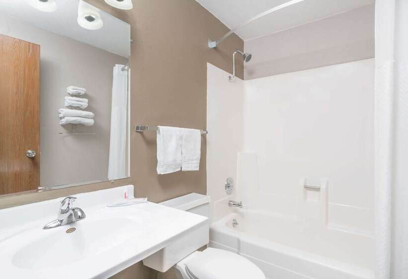 מוטל Super 8 By Wyndham Bismarck