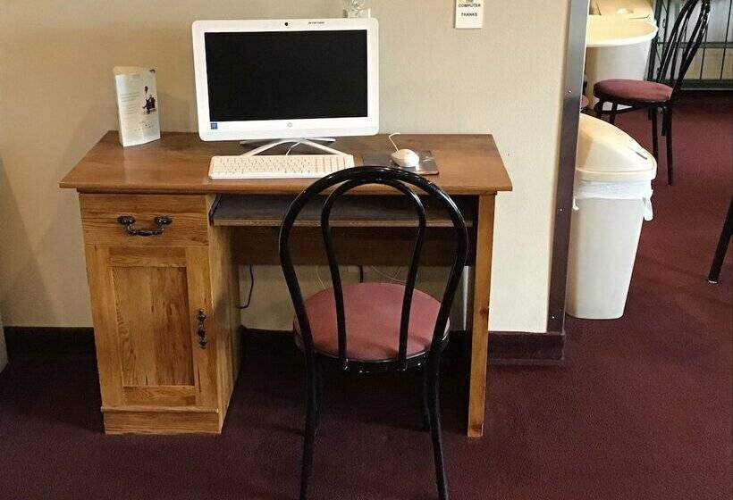 فندق على الطريق Super 8 By Wyndham Super 8 Blackfoot