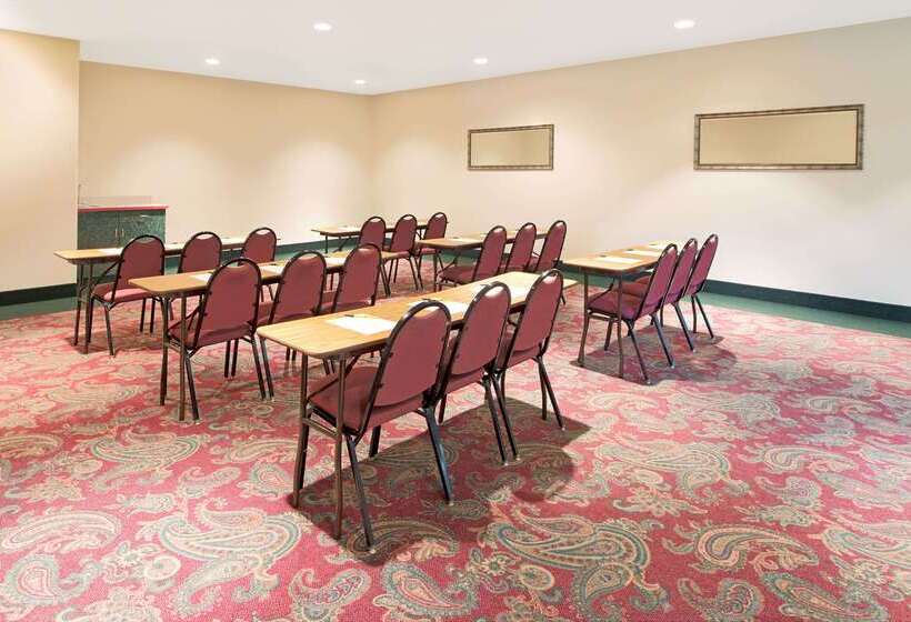 فندق على الطريق Super 8 By Wyndham Bonne Terre