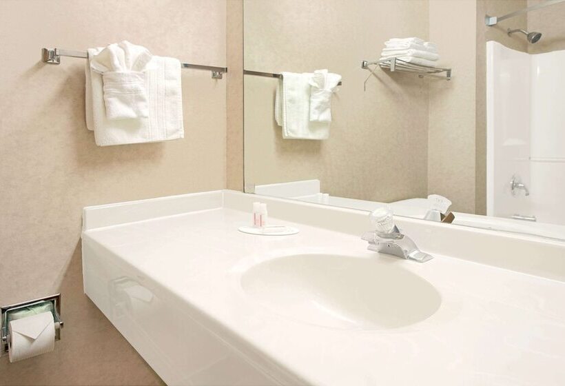 فندق على الطريق Super 8 By Wyndham Bonne Terre