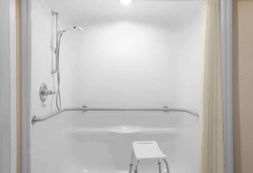 فندق على الطريق Super 8 By Wyndham Booneville