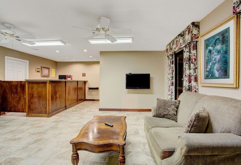 فندق على الطريق Super 8 By Wyndham Booneville