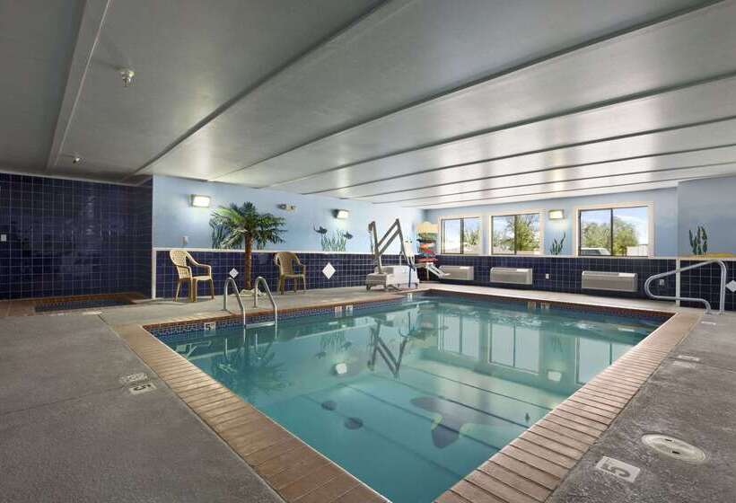 モーテル Super 8 By Wyndham Childress