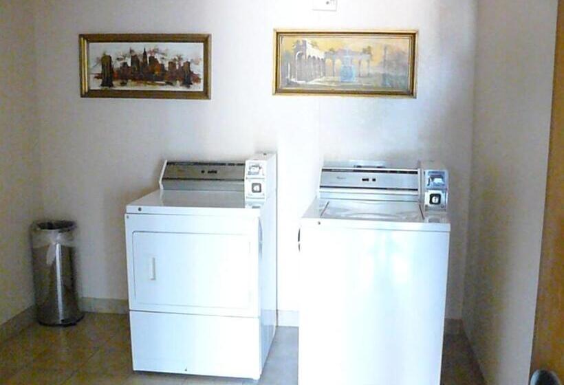 Мотель Super 8 By Wyndham Childress