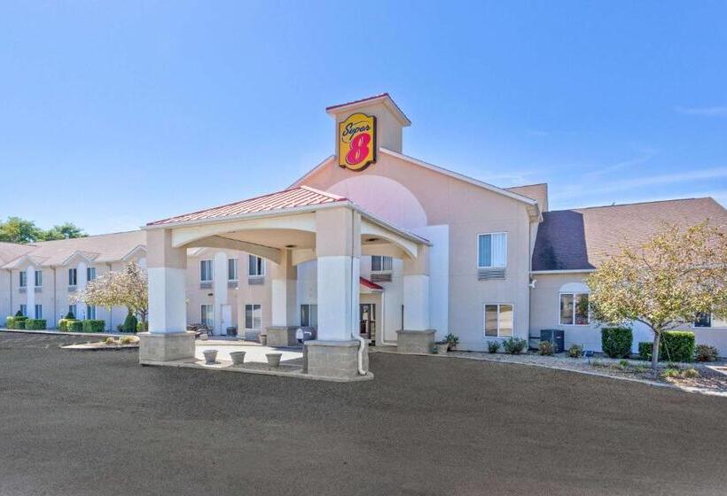 فندق على الطريق Super 8 By Wyndham Cloverdale In