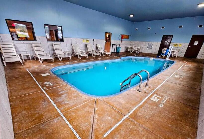 فندق على الطريق Super 8 By Wyndham Cloverdale In