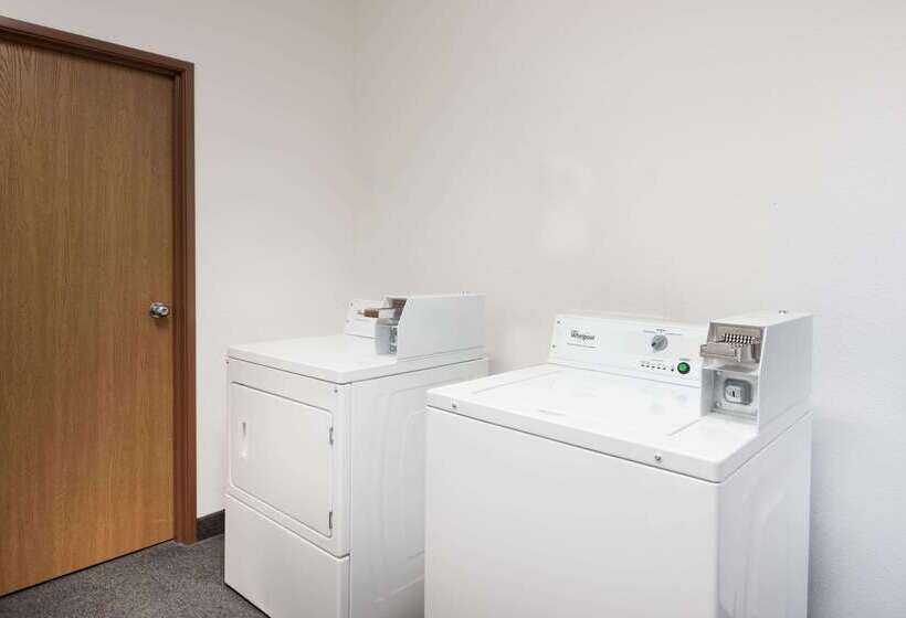 Мотель Super 8 By Wyndham Columbia East