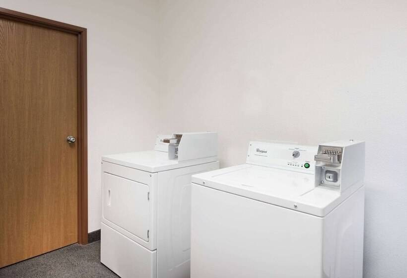 Мотель Super 8 By Wyndham Columbia East