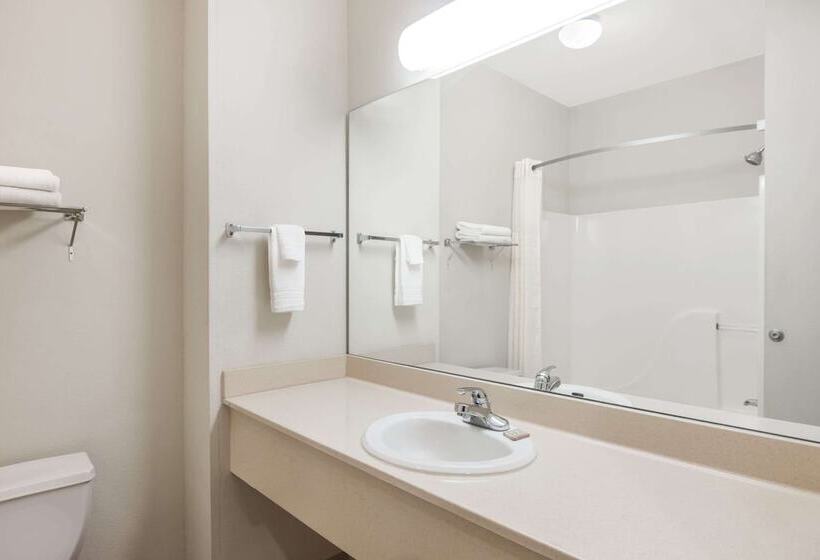 Мотель Super 8 By Wyndham Columbia East