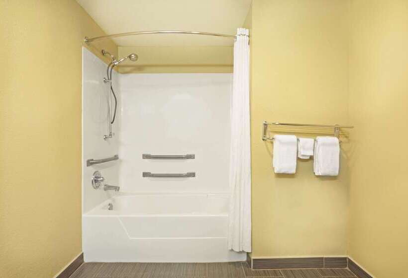 فندق على الطريق Super 8 By Wyndham Covington