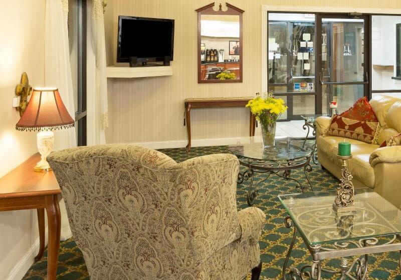 فندق على الطريق Super 8 By Wyndham Covington