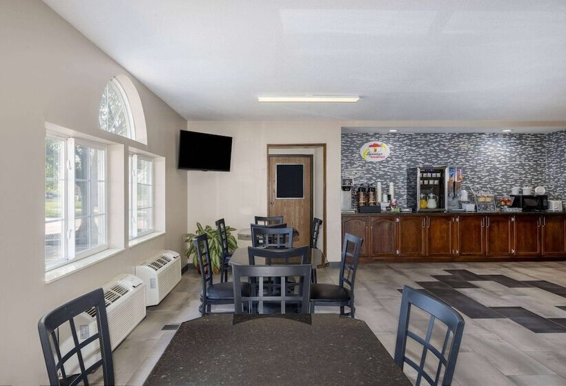 فندق على الطريق Super 8 By Wyndham De Soto