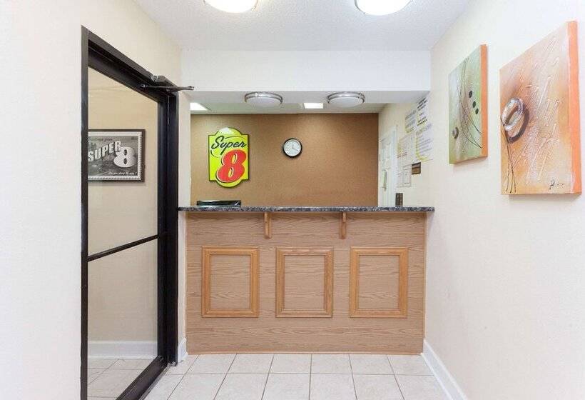 فندق على الطريق Super 8 By Wyndham Decatur/dntn/atlanta Area