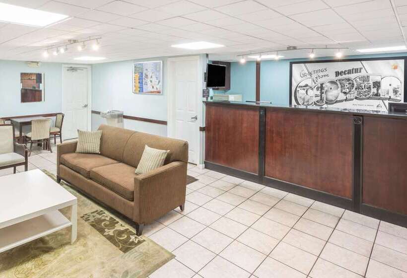 모텔 Super 8 By Wyndham Decatur/lithonia/atl Area