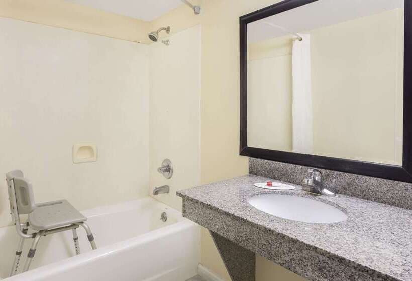 모텔 Super 8 By Wyndham Decatur/lithonia/atl Area