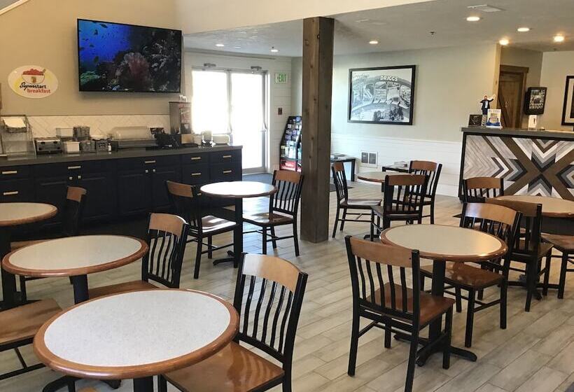 فندق على الطريق Super 8 By Wyndham Driggs