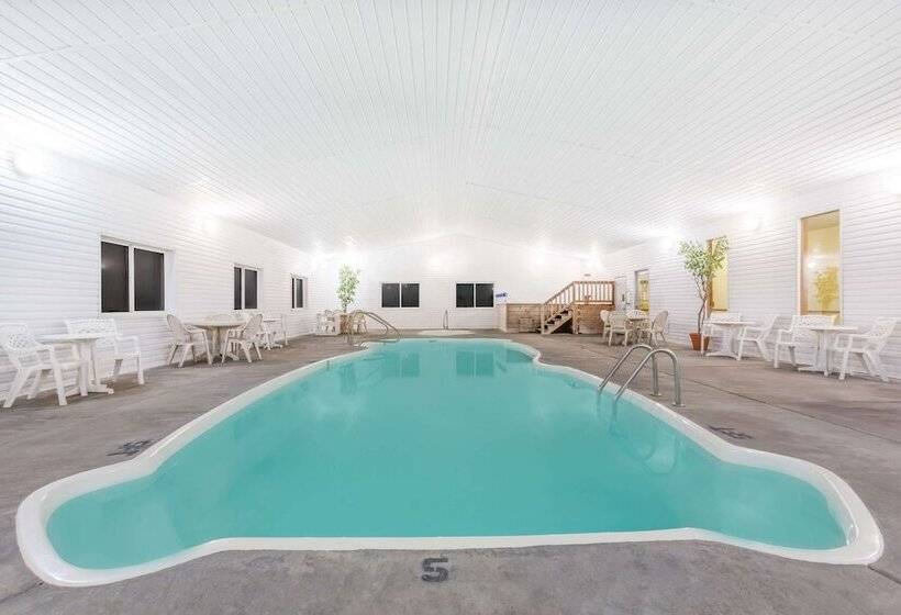 فندق على الطريق Super 8 By Wyndham Driggs