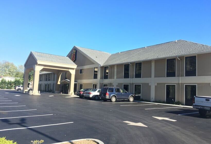 모텔 Super 8 By Wyndham Erwin, I 26 Exit 37