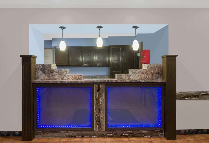 فندق على الطريق Super 8 By Wyndham Fort Sumner