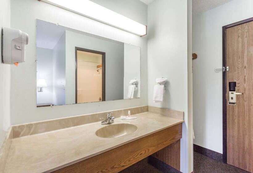 فندق على الطريق Super 8 By Wyndham Gallipolis Pt Pleasant Area